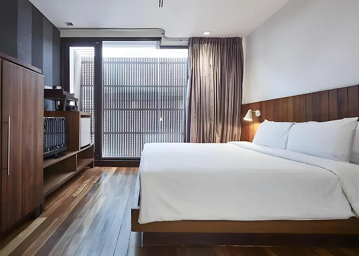 Wish Inn Silom - วิช อินน์ สีลม X